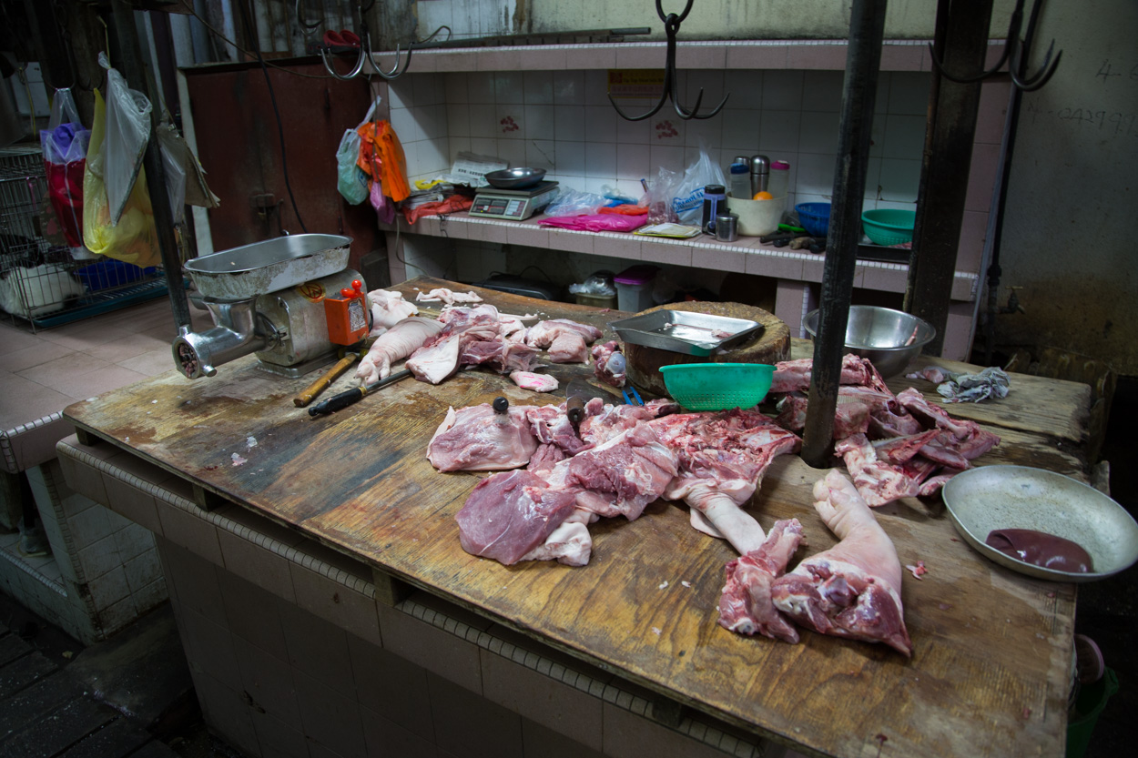 Vendeur de viandes dans le Chinatown