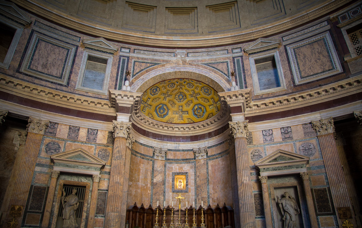 L'intérieur du Panthéon de Rome