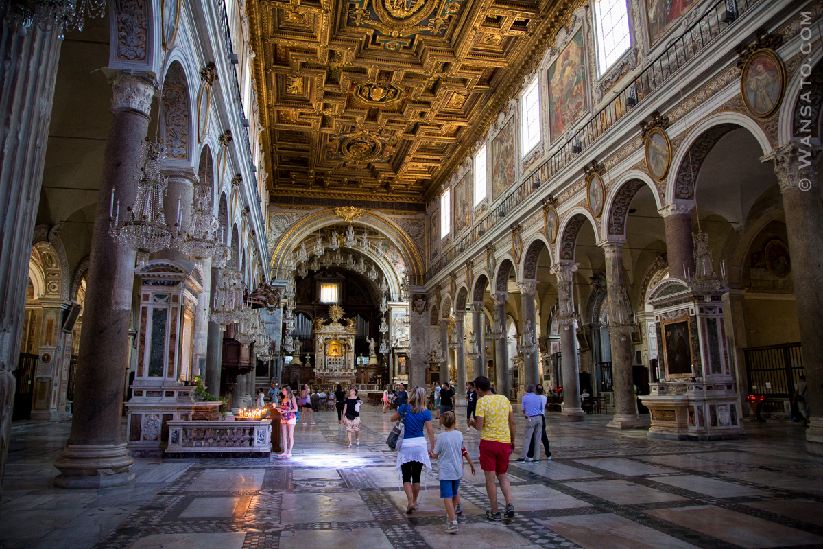 Italie - Eglise à l'intérieur du Monument à Victor-Emmanuel II