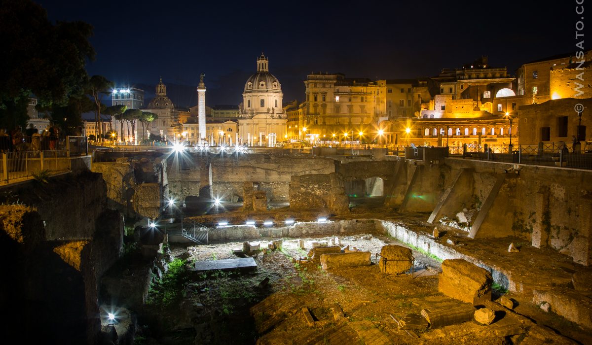 Italie - Le Forum De Trajan De Nuit