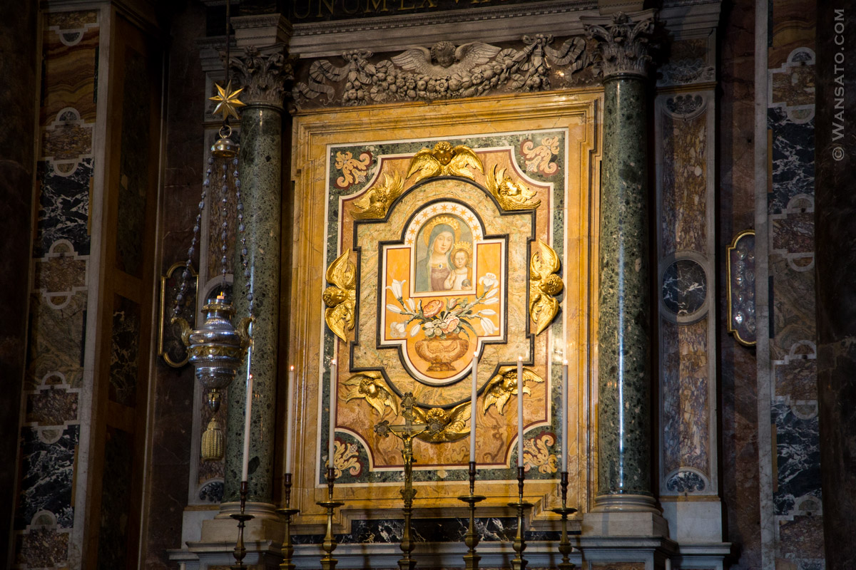 Vatican - l'intérieur de l'église Saint Pierre