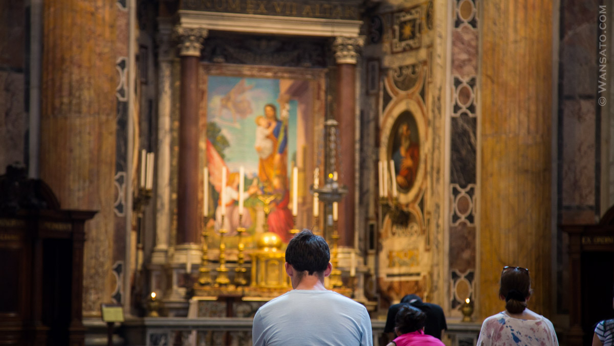 Vatican - L'intérieur de l'église Saint Pierre