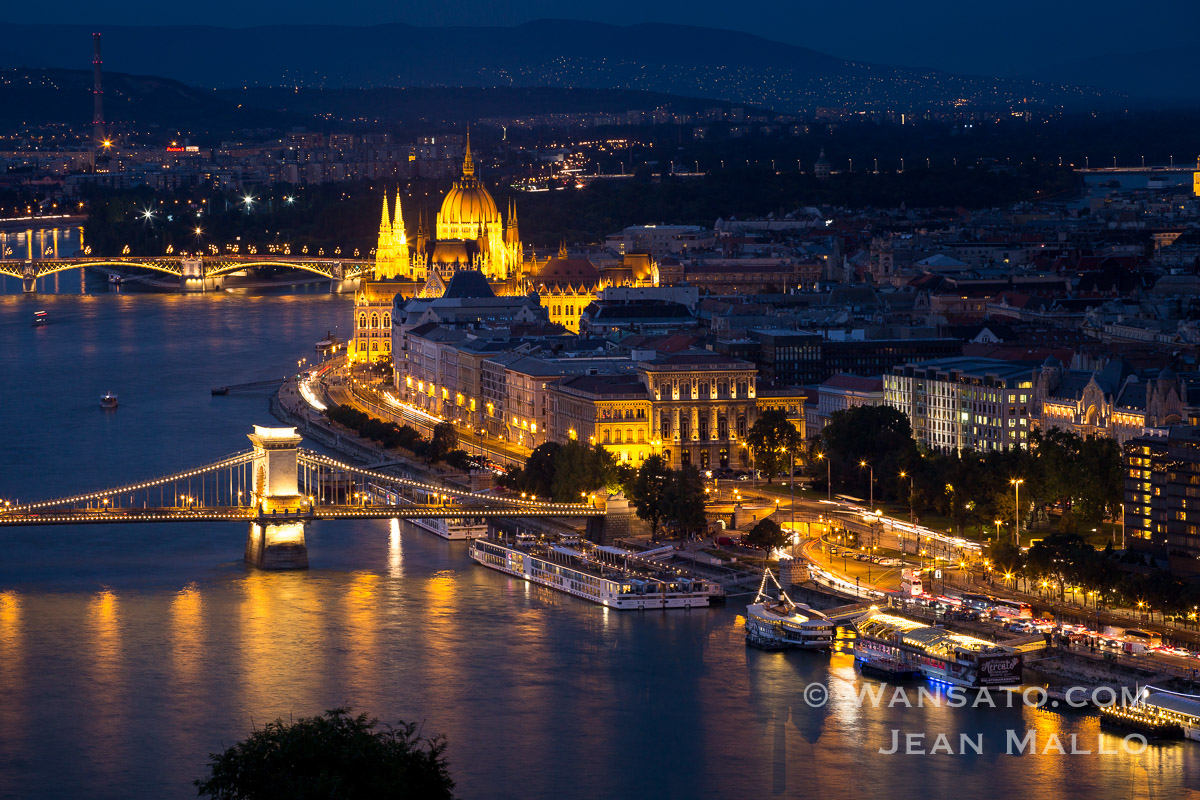 Budapest - Le Parlement hongrois
